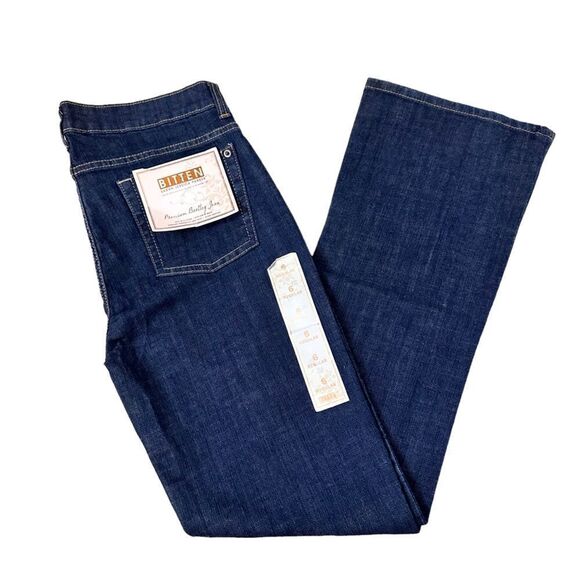 Bitten by Sarah Jessica Parker ~ Bootleg Denim ~ little bit of stretch~ size 6R - Picture 2 of 11